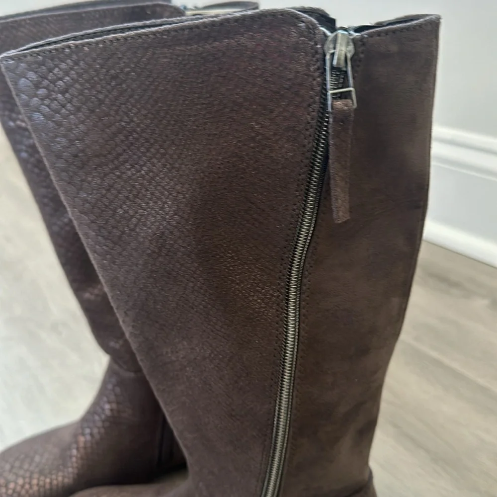 Steve Madden Jlanee Big Girl Boots Sz 4 Taupe